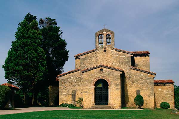 Iglesia-de-San-Julián-de-los-Prados
